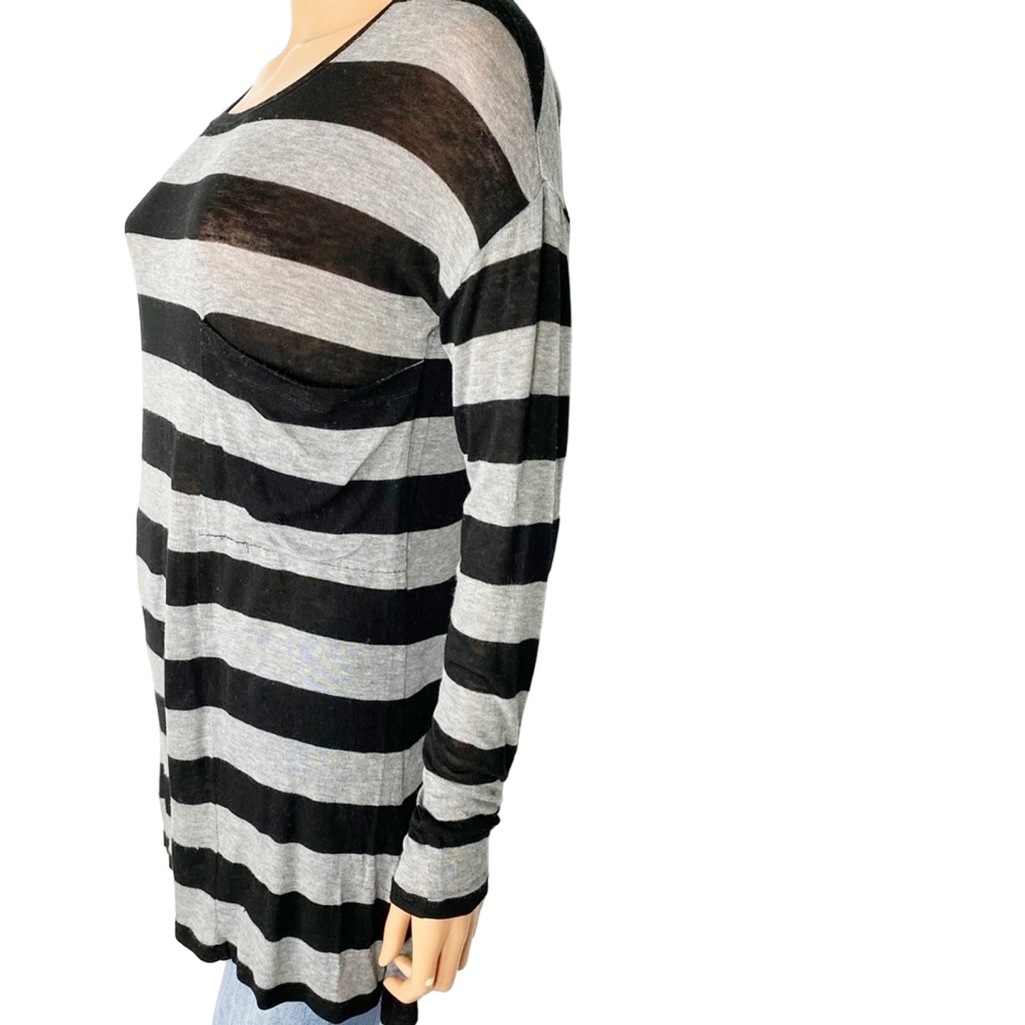 BCBGMaxAzria gray & black striped lightweight sweater tunic TOP women's S small