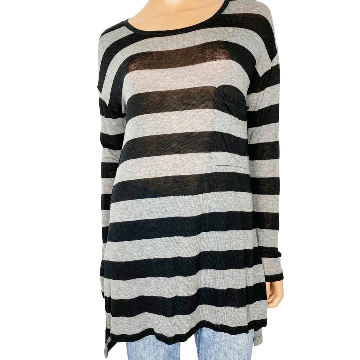 BCBGMaxAzria gray & black striped lightweight sweater tunic TOP women's S small